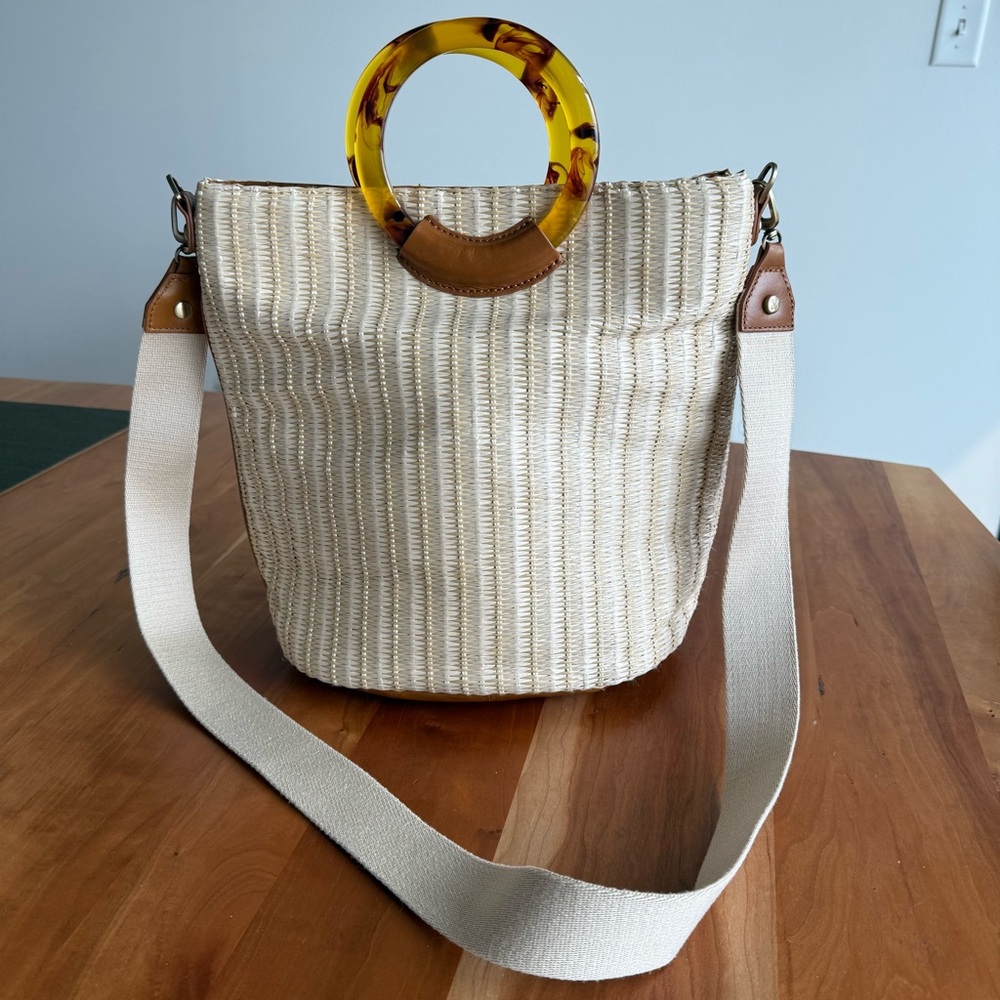 Sheila bucket bag in natural straw | HOBO